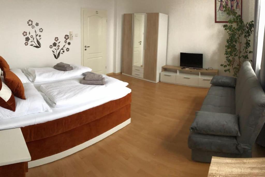 Apartmenthaus Am Bahnhof Detmold Exterior photo
